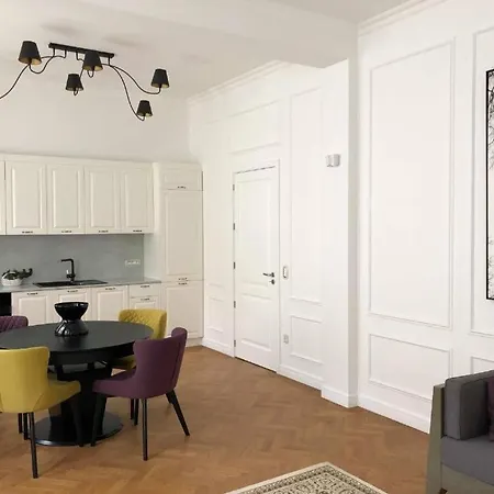Varna Apartment *